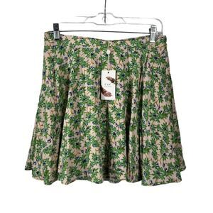 NWT Chelsea and Violet Floral Mini Skirt Size Medium